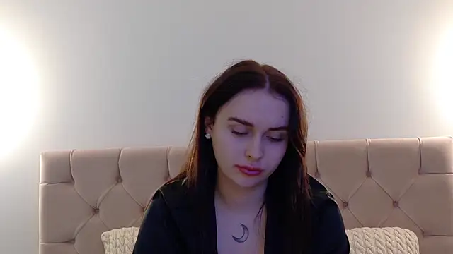 Snapshot of Lilliana_Moon chatting on January 2025 05:09:01 PM Lilliana Moon online show from January 2025 05:09:01 PM