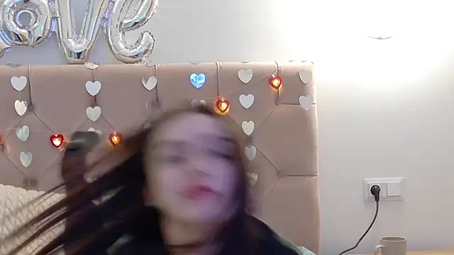 Snapshot of Lilliana_Moon chatting on February 2025 04:29:01 PM Lilliana Moon online show from February 2025 04:29:01 PM