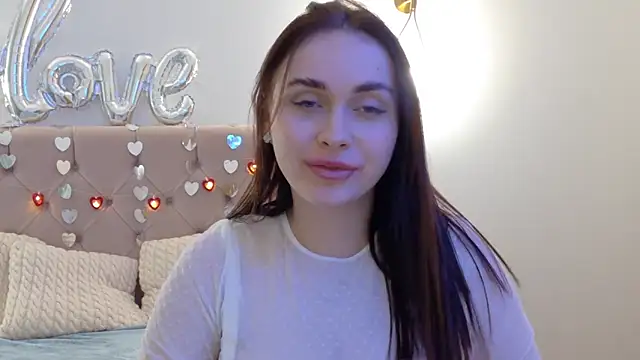 Snapshot of Lilliana_Moon chatting on February 2025 03:29:01 PM Lilliana Moon online show from February 2025 03:29:01 PM