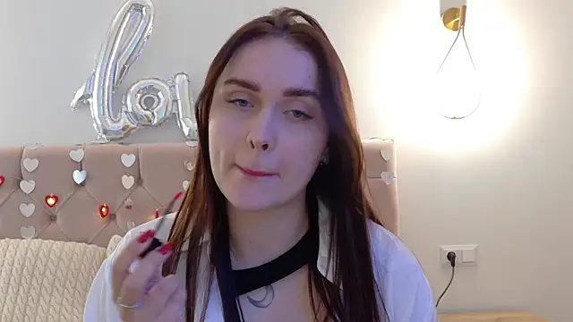 Snapshot of Lilliana_Moon chatting on February 2025 09:46:02 AM Lilliana Moon online show from February 2025 09:46:02 AM