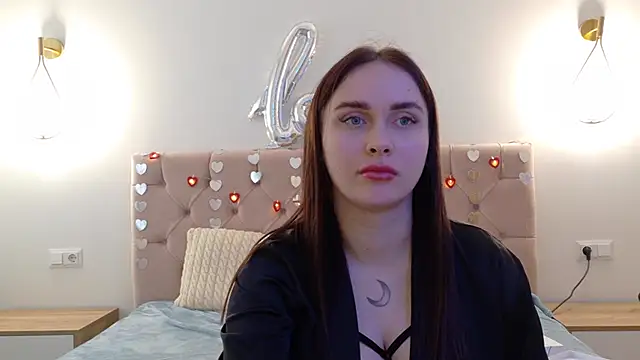 Snapshot of Lilliana_Moon chatting on February 2025 10:16:02 AM Lilliana Moon online show from February 2025 10:16:02 AM