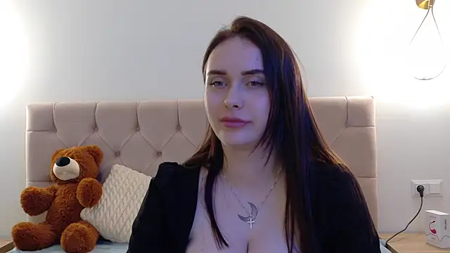 Snapshot of Lilliana_Moon chatting on March 2025 03:58:02 PM Lilliana Moon online show from March 2025 03:58:02 PM