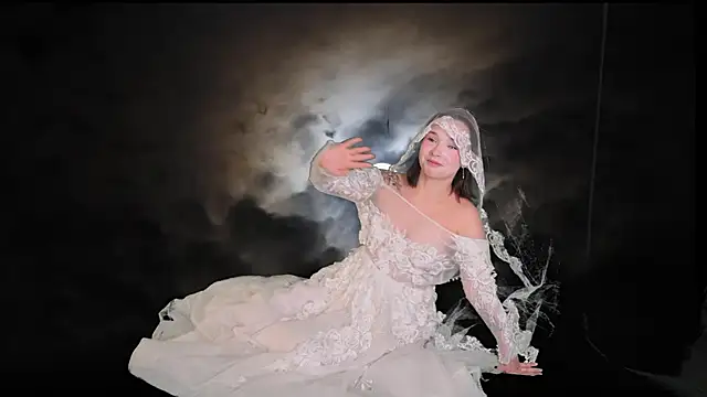 Bella Alita online show from October 2025 08:10:01 PM