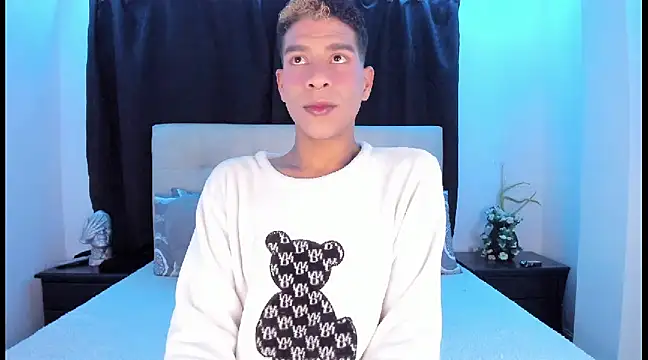 Ethan Boyy online show from January 2025 08:00:01 AM