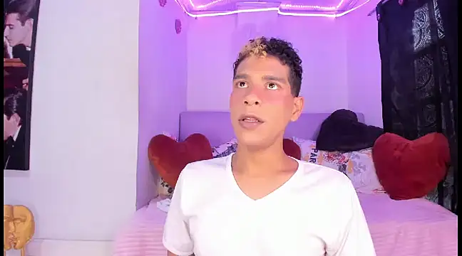 Ethan Boyy online show from February 2025 07:05:02 PM