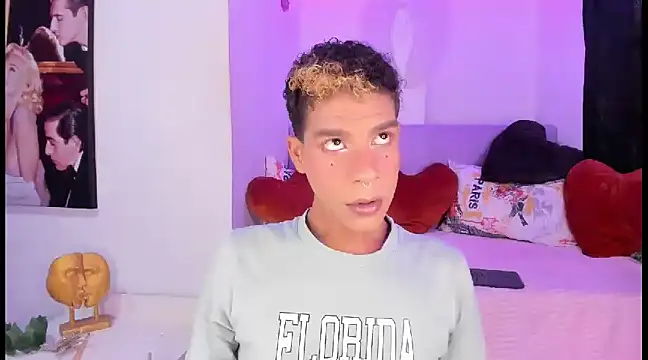 Ethan Boyy online show from February 2025 09:22:01 PM