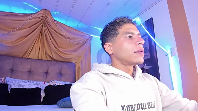 Ethan Boyy online show from September 2025 11:18:02 PM