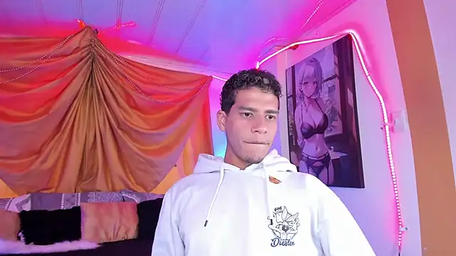 Ethan Boyy online show from October 2025 10:18:01 PM