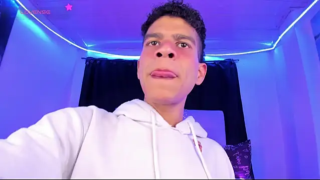 Ethan Boyy online show from June 2026 07:20:01 PM