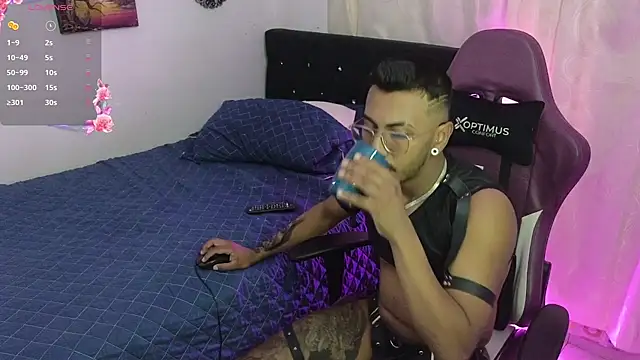 Snapshot of eros-0001 chatting on January 2025 03:58:02 AM eros-0001 online show from January 2025 03:58:02 AM