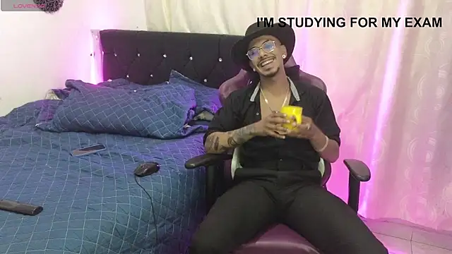 Snapshot of eros-0001 chatting on February 2025 03:02:02 AM eros-0001 online show from February 2025 03:02:02 AM