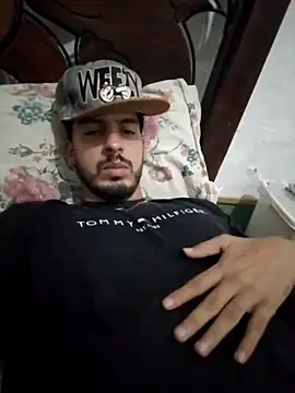 alejo5288 online show from October 2025 02:33:01 AM