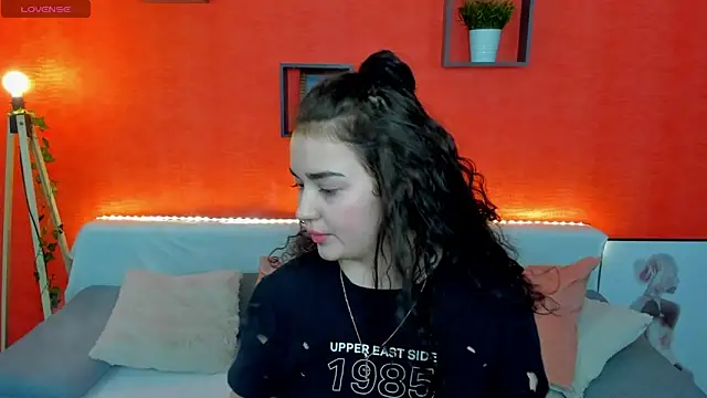 AmeliaLoveee online show from January 2025 08:46:01 PM