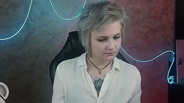 EvaBrownie online show from January 2025 05:48:01 PM