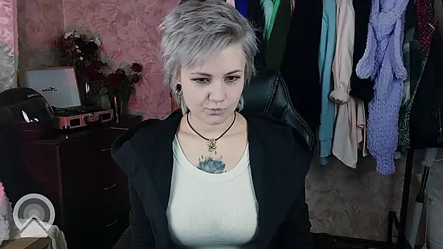 EvaBrownie online show from January 2025 12:32:02 PM