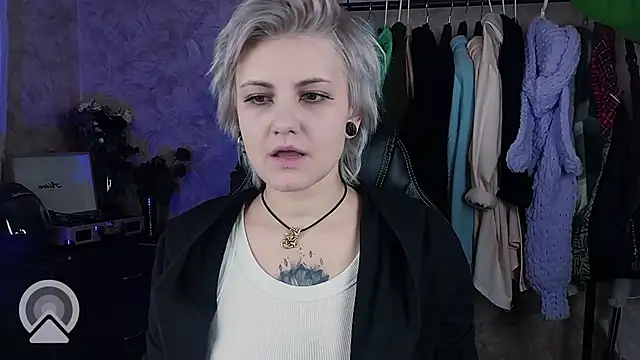 EvaBrownie online show from January 2025 03:35:02 PM