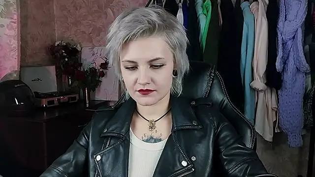 EvaBrownie online show from January 2025 06:39:01 PM