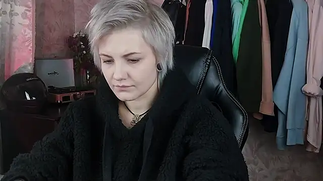 EvaBrownie online show from January 2025 08:18:02 AM