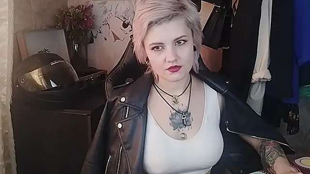 EvaBrownie online show from February 2025 11:20:02 AM