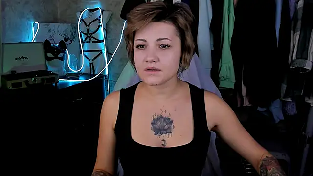 EvaBrownie online show from October 2025 09:49:01 AM