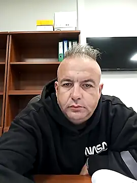 SympatheticInk40 online show from January 2025 08:44:01 PM