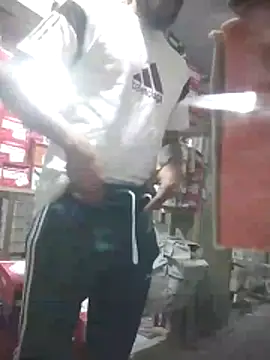 Feeroo11 online show from April 2026 06:10:01 PM