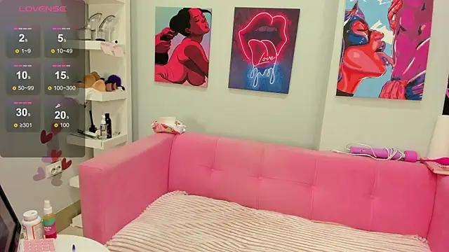 Brilly Lily online show from October 2025 05:27:01 AM