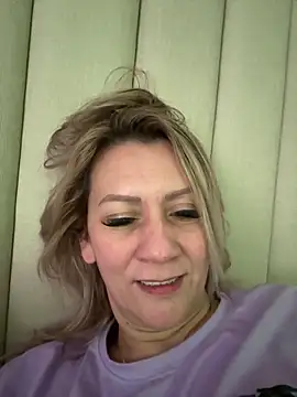 AtheneaRusell online show from October 2025 07:21:01 PM