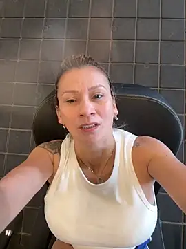 AtheneaRusell online show from October 2025 05:02:02 PM