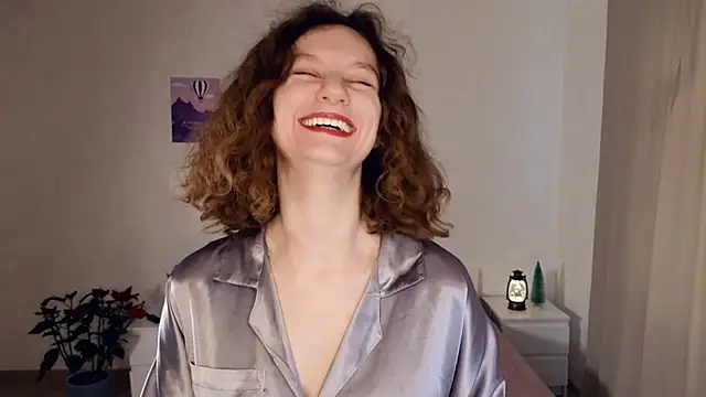 Snapshot of Leya_Curly chatting on January 2025 09:33:02 AM Leya Curly online show from January 2025 09:33:02 AM