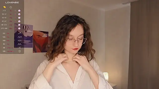 Snapshot of Leya_Curly chatting on February 2025 12:36:02 PM Leya Curly online show from February 2025 12:36:02 PM