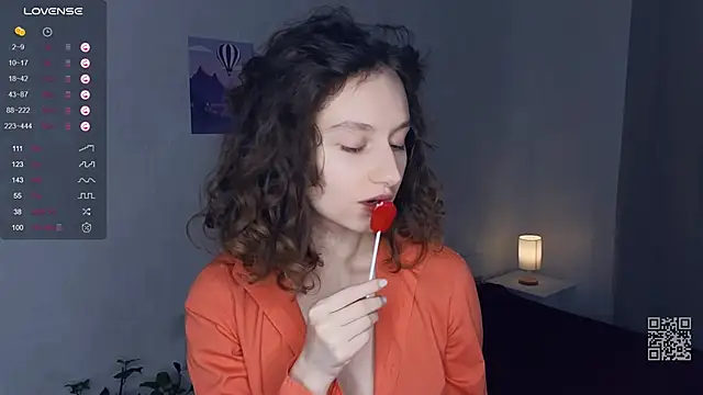 Snapshot of Leya_Curly chatting on March 2025 09:44:01 AM Leya Curly online show from March 2025 09:44:01 AM