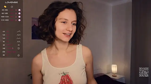 Snapshot of Leya_Curly chatting on March 2025 12:04:02 PM Leya Curly online show from March 2025 12:04:02 PM