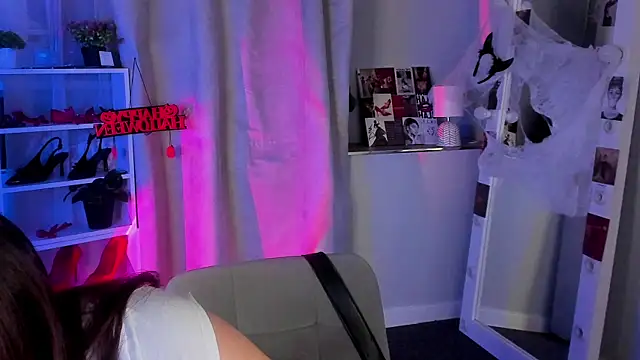 Sahara Shields online show from October 2025 10:19:02 AM