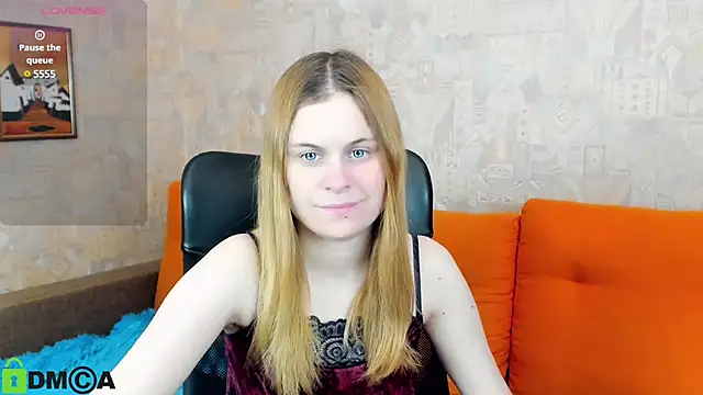 HillEva online show from March 2025 04:58:02 AM