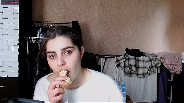  Roselina  online show from March 2026 11:47:02 AM