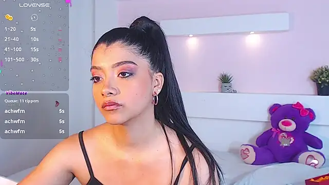 IslaBlaze online show from February 2025 10:00:02 AM