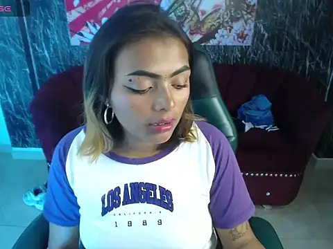 madelein m online show from February 2025 10:24:01 PM