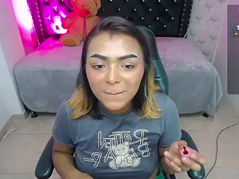 madelein m online show from February 2025 07:19:02 PM