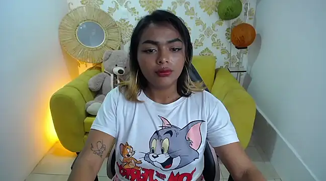 madelein m online show from March 2025 06:43:02 PM