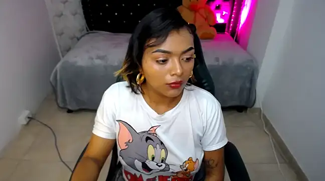madelein m online show from March 2025 01:04:02 PM