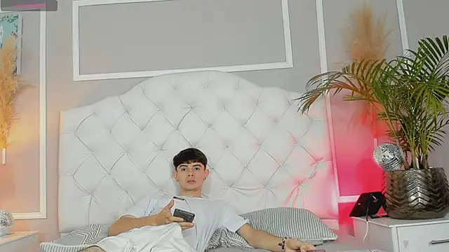 connor and angel online show from March 2025 04:34:02 PM