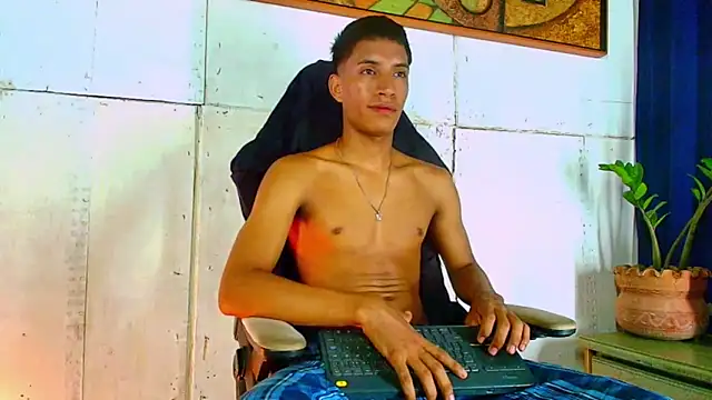 matteo rivas online show from October 2025 10:19:01 PM