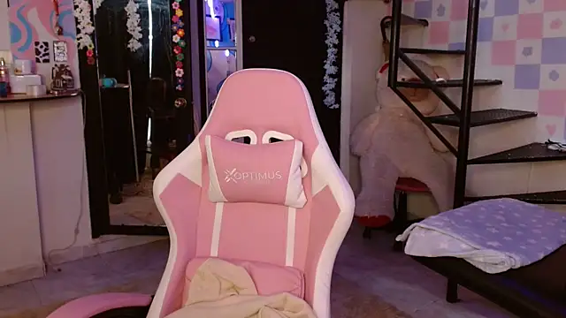 amelieess online show from February 2025 12:36:01 PM