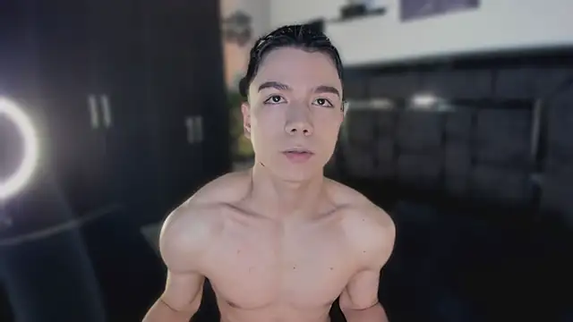 alanblack1 online show from April 2026 12:43:01 PM