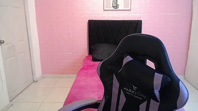 DULCE1609 online show from April 2026 08:23:01 PM