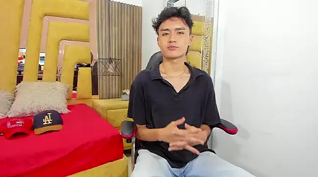 Snapshot of AiddenScott chatting on January 2025 07:38:02 AM AiddenScott online show from January 2025 07:38:02 AM