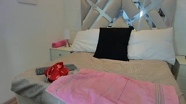 raquell moore online show from January 2025 07:00:01 AM