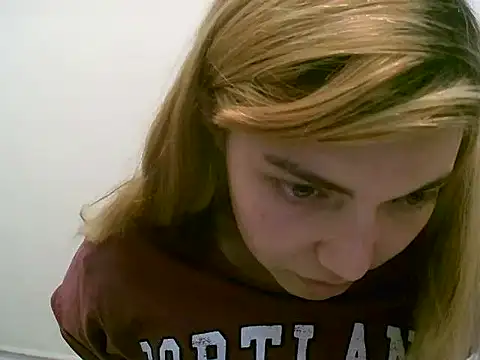 VittoriaTaylor online show from September 2025 04:16:02 AM