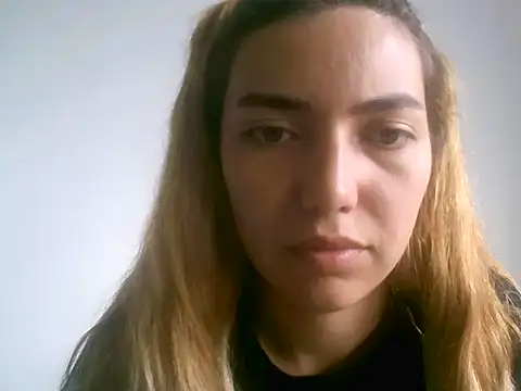 VittoriaTaylor online show from March 2026 09:04:02 PM